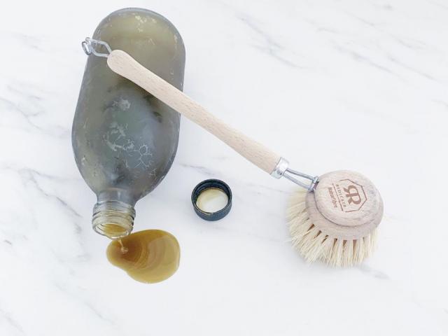 Le savon noir, un produit détergent multi-usages, naturel, écologique et économique