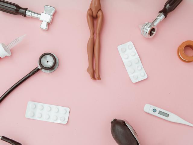 Protections périodiques et hygiène vaginale: 3 questions à un gynécologue