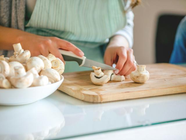 Kun je rauwe champignons invriezen?