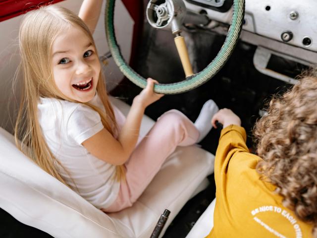 Enfant en voiture