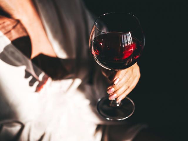 wanneer drinkt iemand te veel alcohol