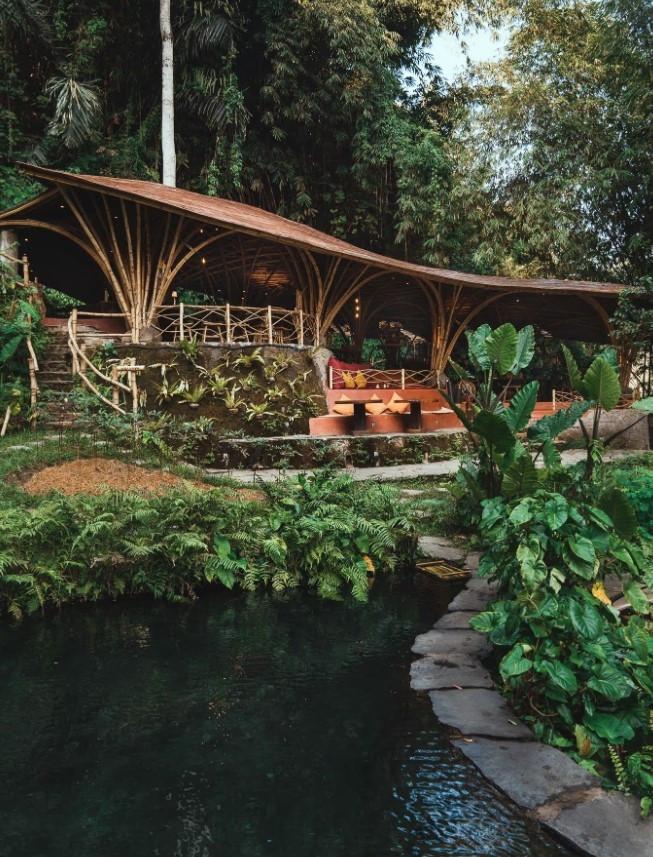 duurzame ecoresorts in het groen bambu indah in bali