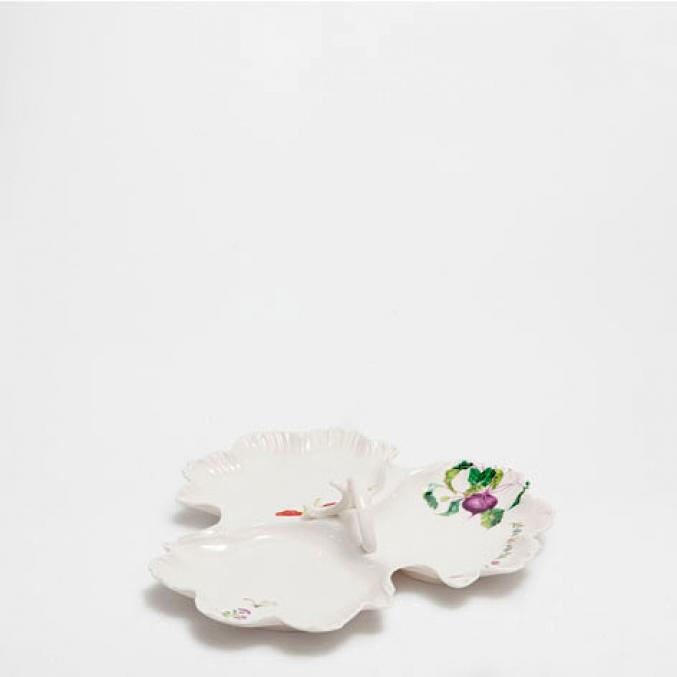 Plat en porcelaine triple imprimé fruits 30,5 x 30,5 x 6,5 cm, 35,99 €, Zara Home.