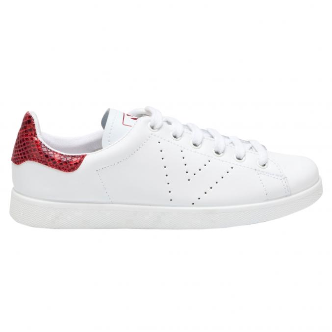 Sneakers blanches, 59 €, 3 Suisses, www.3suisses.be