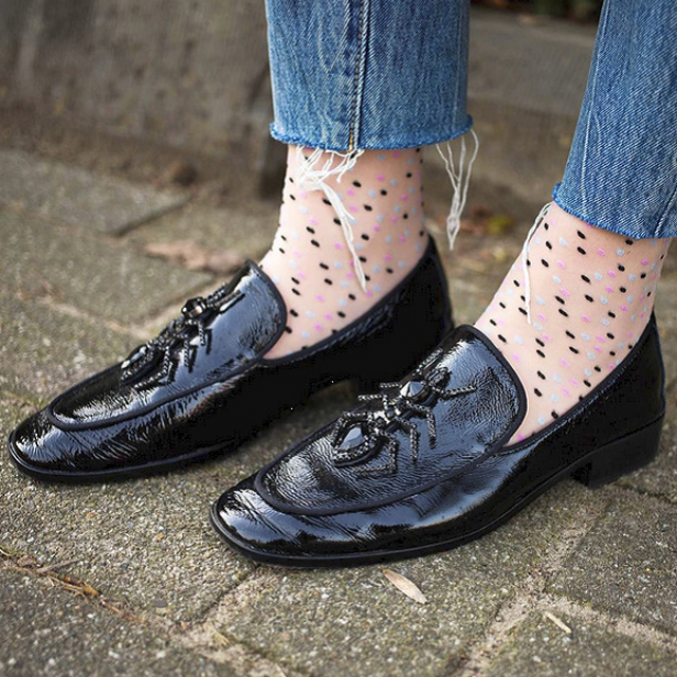 MUST FOLLOW: Annebeth Bels