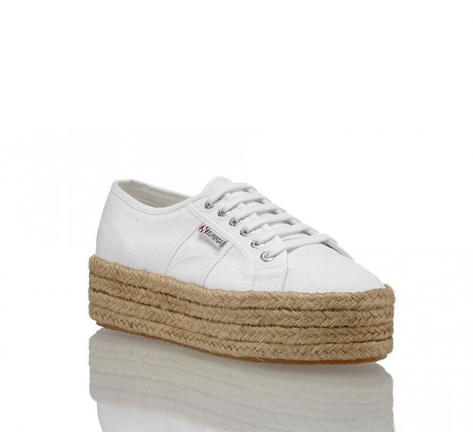 Les baskets blanches