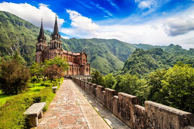 1. Le sanctuaire de Covadonga dans les Asturies, en Espagne