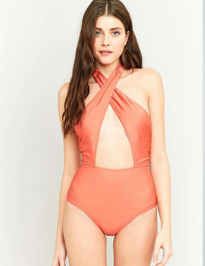 Maillot orange ouvert, Urban Outfitters. 39€