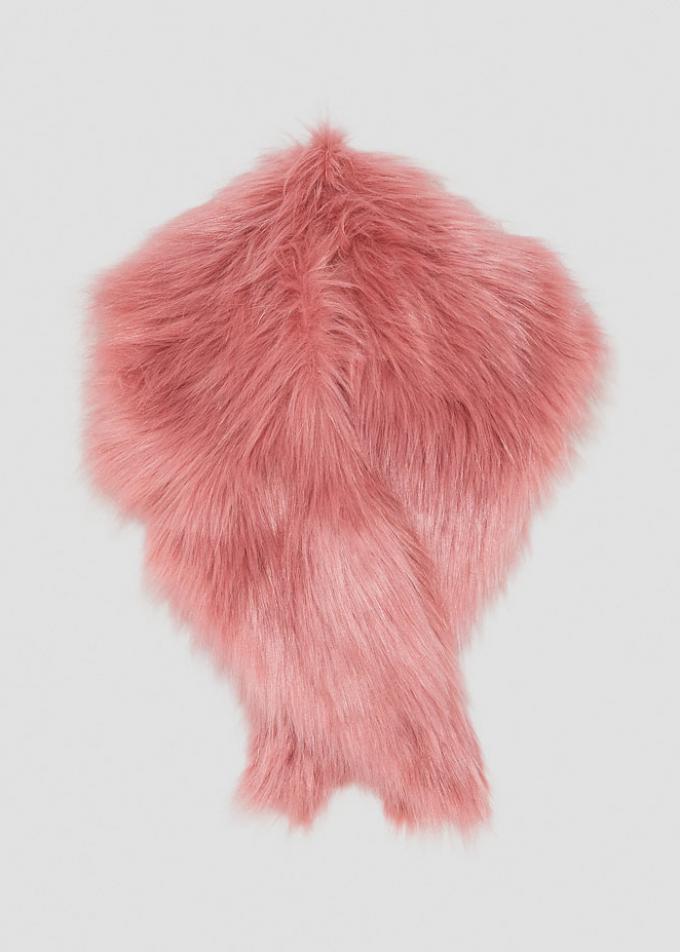 SHOPPING: 19 x de leukste faux fur-sjaals voor het kille herfstweer