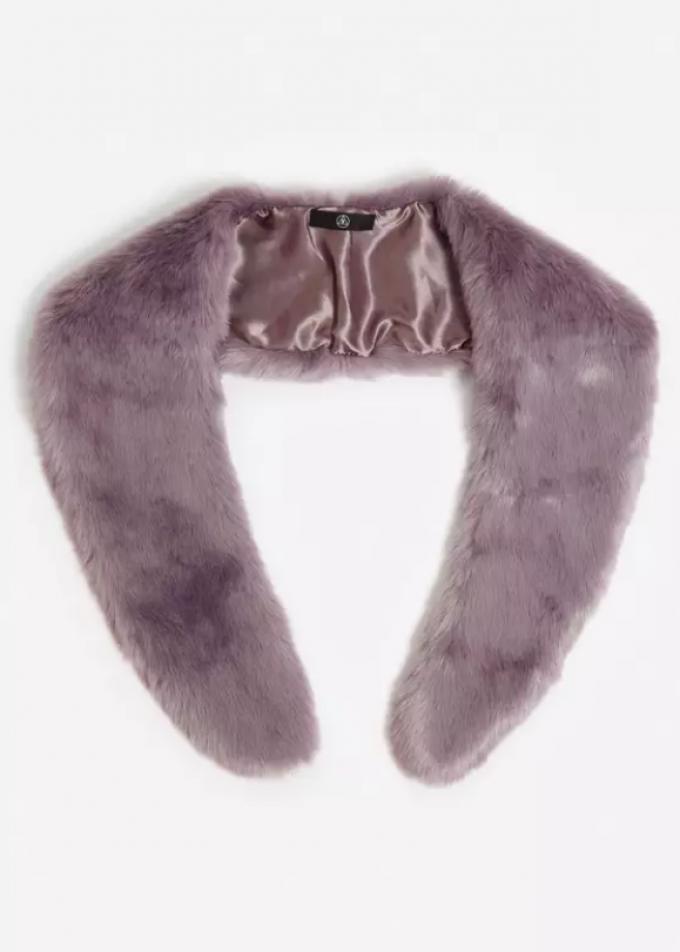 SHOPPING: 19 x de leukste faux fur-sjaals voor het kille herfstweer