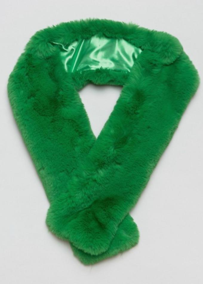 SHOPPING: 19 x de leukste faux fur-sjaals voor het kille herfstweer