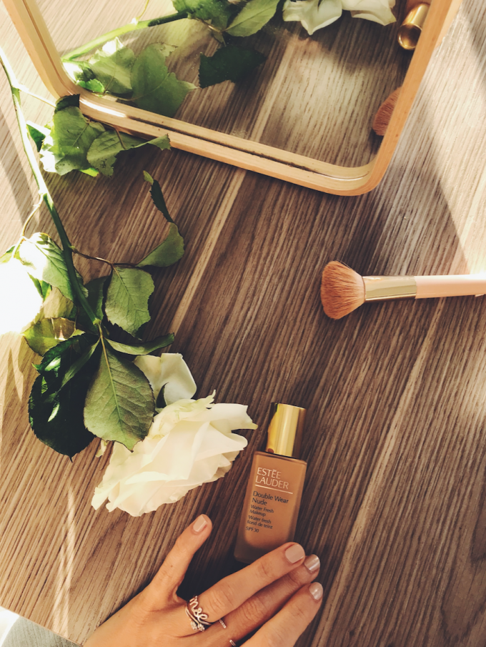 Estée Lauder Double Wear Nude Water Fresh Makeup