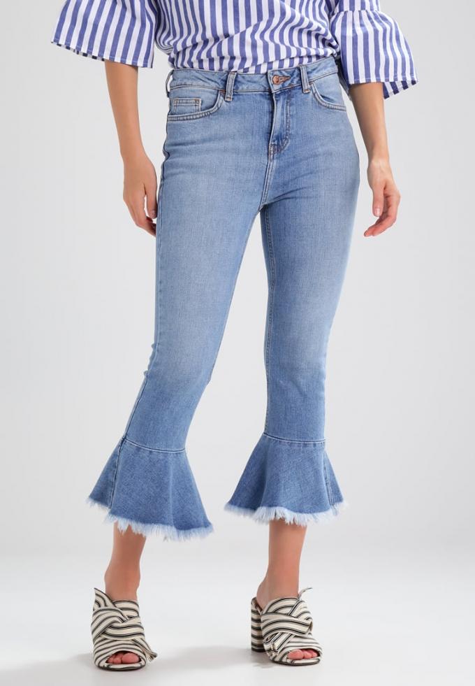 Cropped peplum jeans