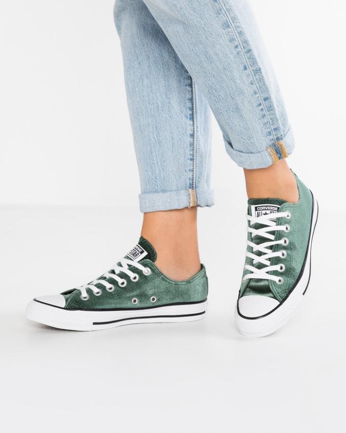 SHOP DE TREND: deze schattige sneakers zal je dit jaar overal zien