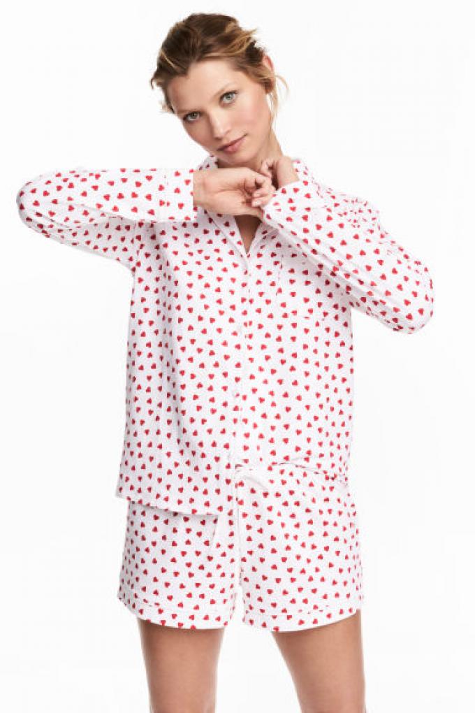 Pyjama met hartjesprint