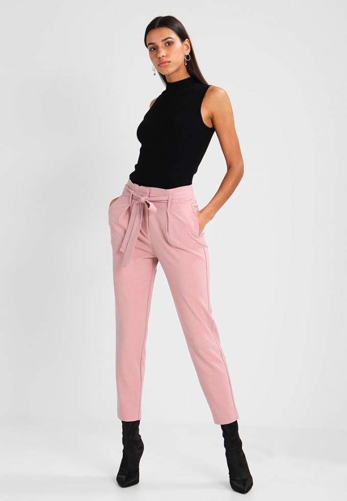 Pantalon classique rose poudré