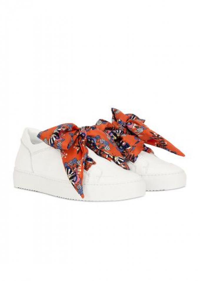 Petalo sneakers met satijnen strik