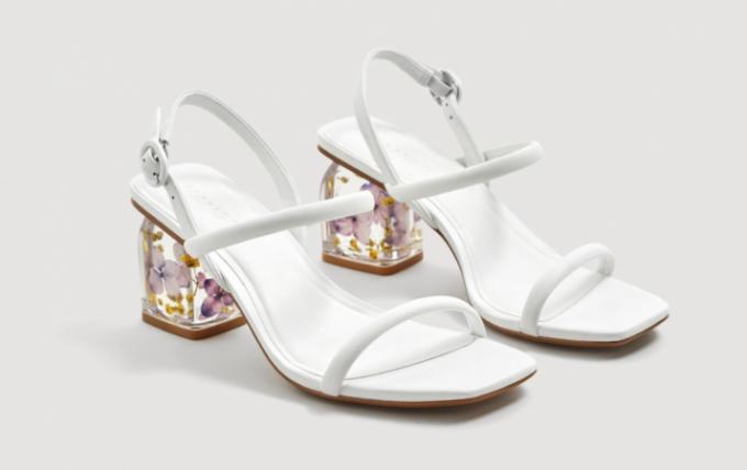 Leren sandalen met PVC-hak en bloemen