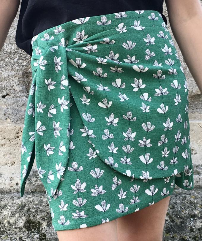 Une jupe portefeuille