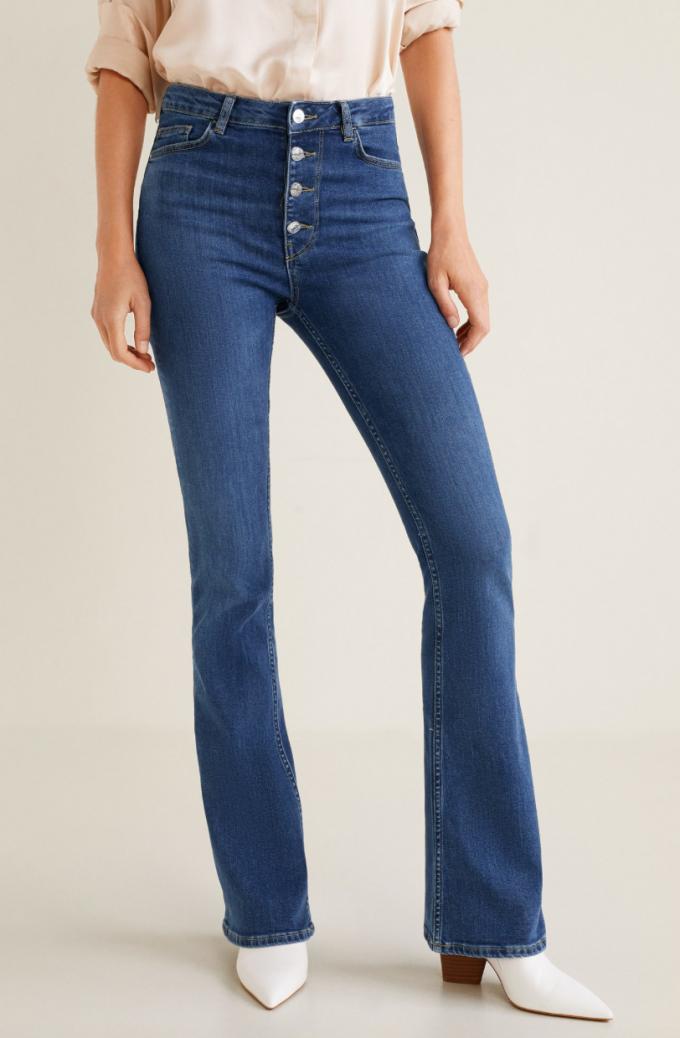 Lange flared jeans met knopjes
