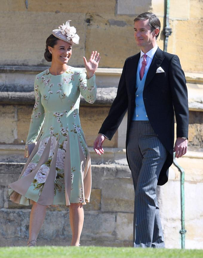 4 maanden: bij de Royal Wedding van Meghan en Harry