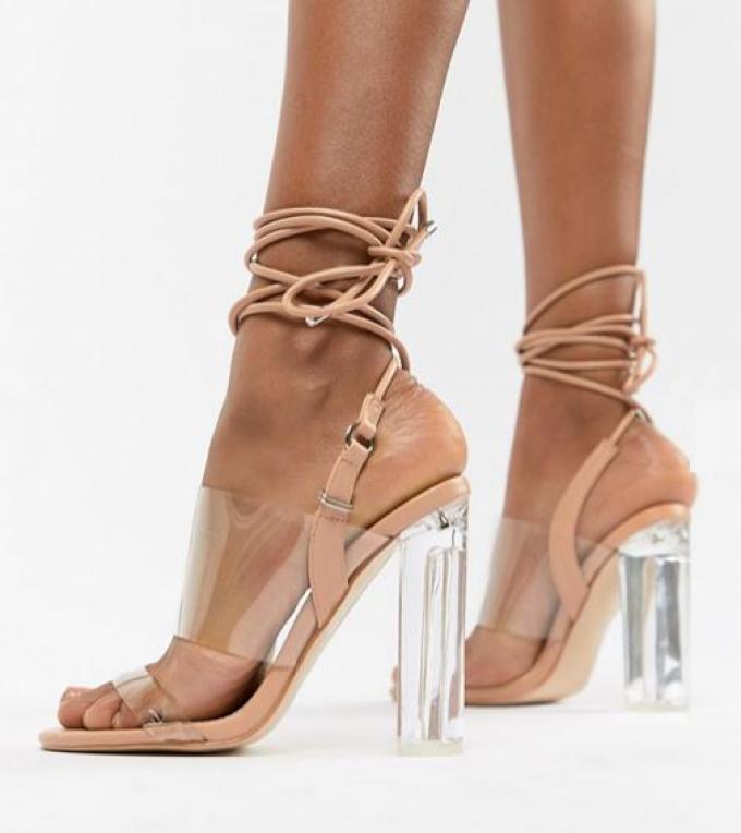Trend 2: bindbare high heels met doorkijkhak