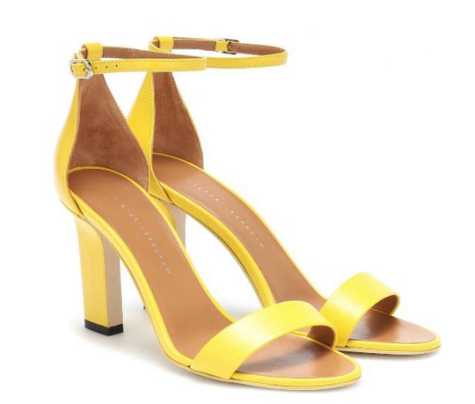 Victoria Beckham high heels in fel geel