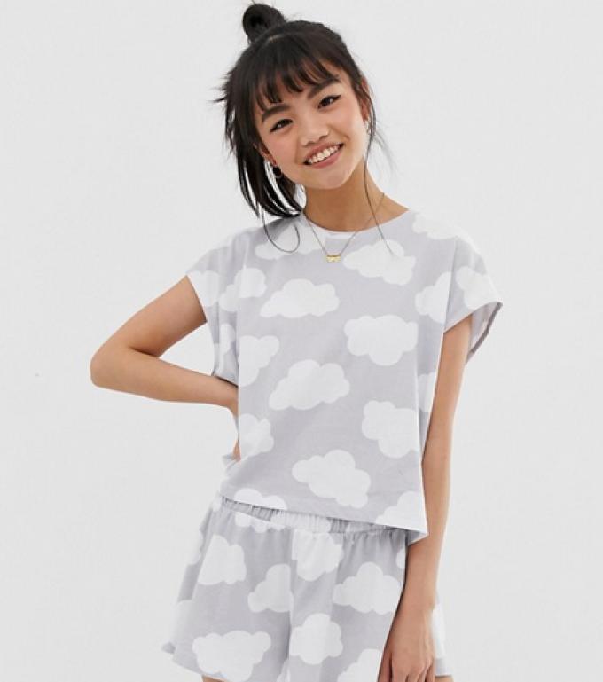 Ensemble t-shirt et short évasé nuage - Asos Petite