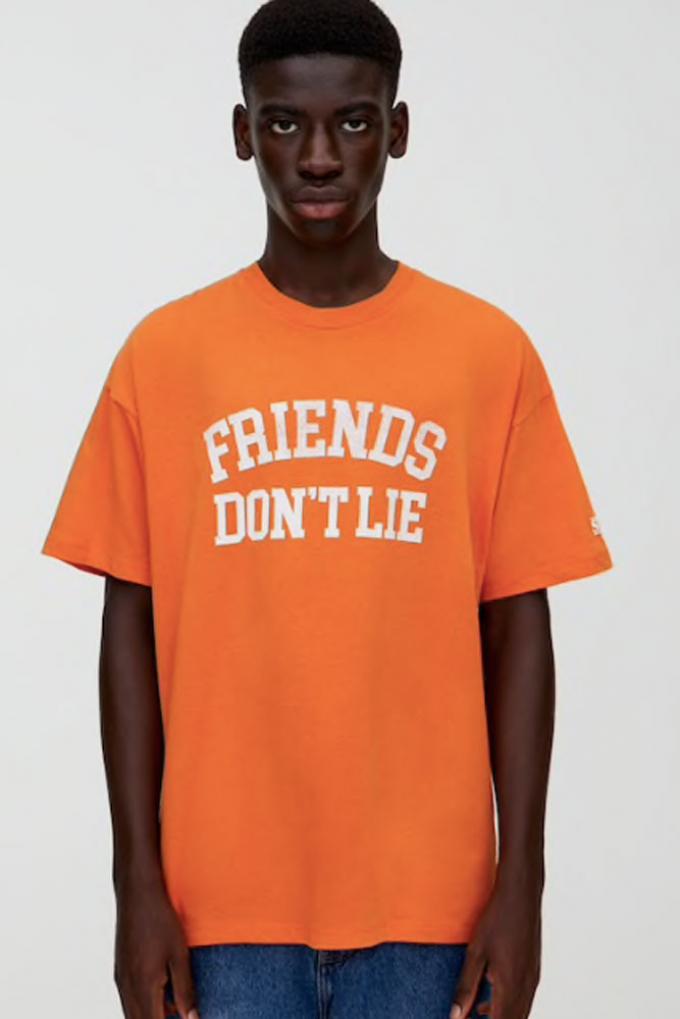 T-shirt 'Friends Don't Lie'