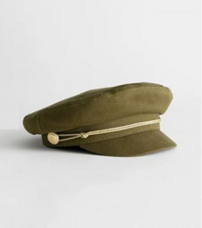 La casquette militaire kaki