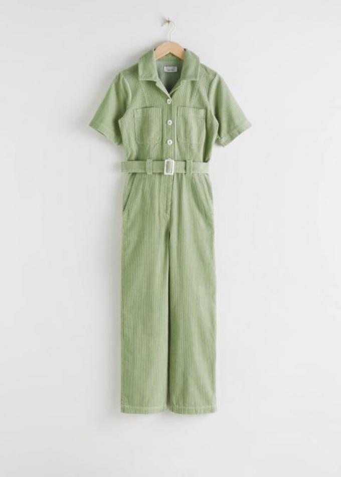 Jumpsuit in zachtgroen floer met riem