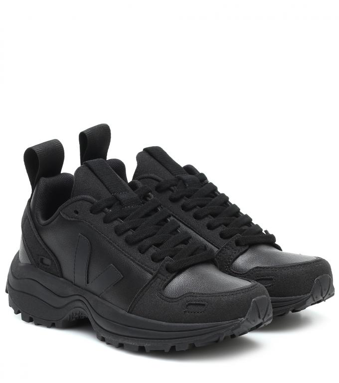 Zwarte faux-leather sneakers