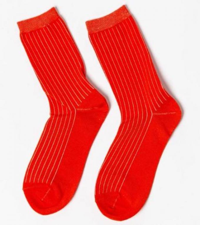 Les chaussettes rouges