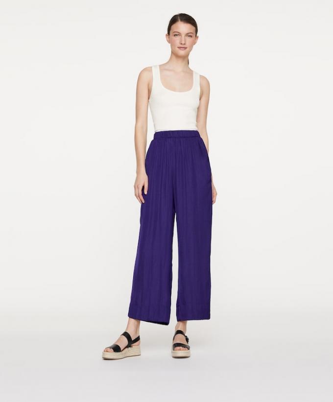 Le pantalon large violet