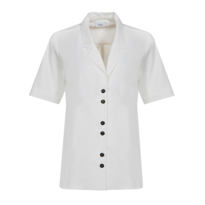 Witte blouse met korte mouwen