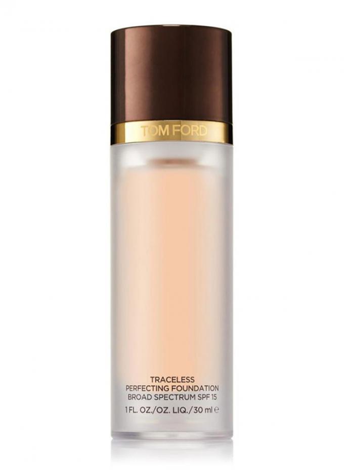 Traceless Perfecting Foundation SPF15