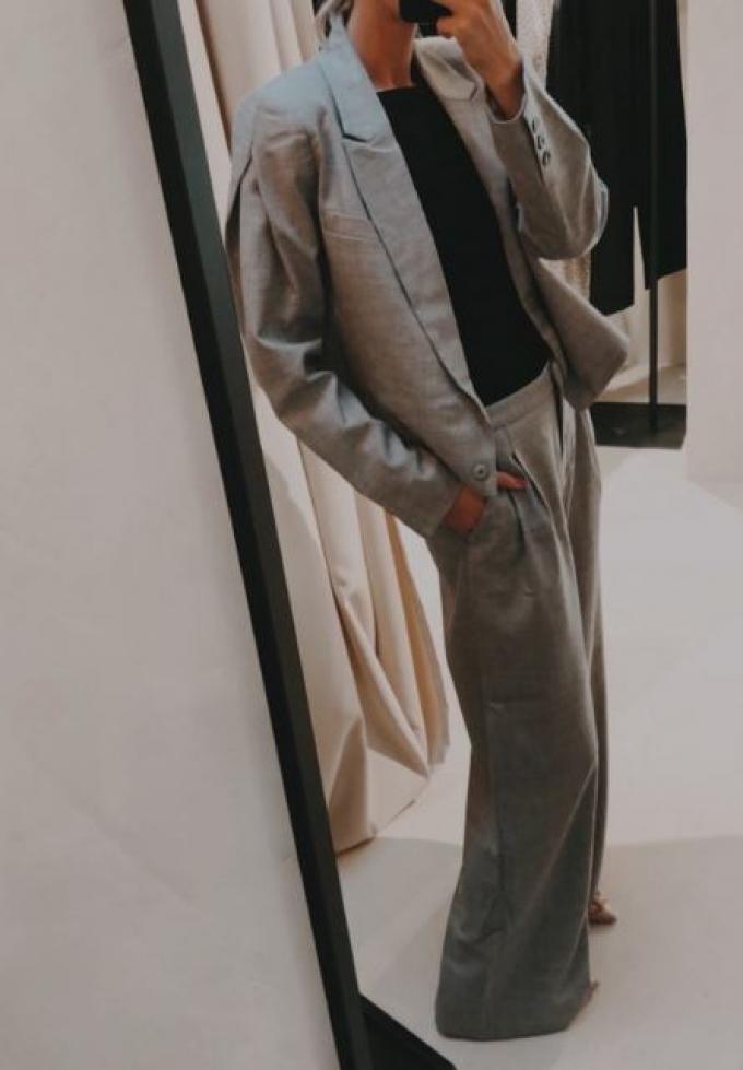 Oversized androgyne pantalon in grijs