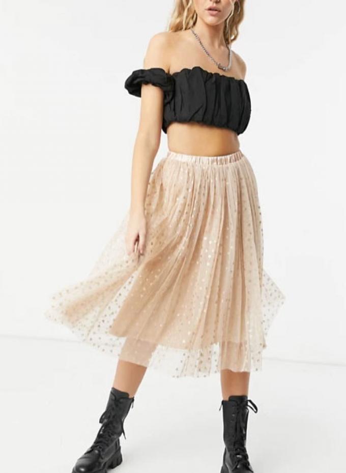 Champagnekleurige midirok in tule met goudkleurige hartjes