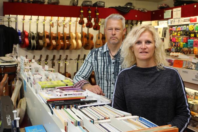 Rudy's Music Shop staat na meer dan veertig jaar over te nemen: "We hebben hier zien opgroeien" - KW.be