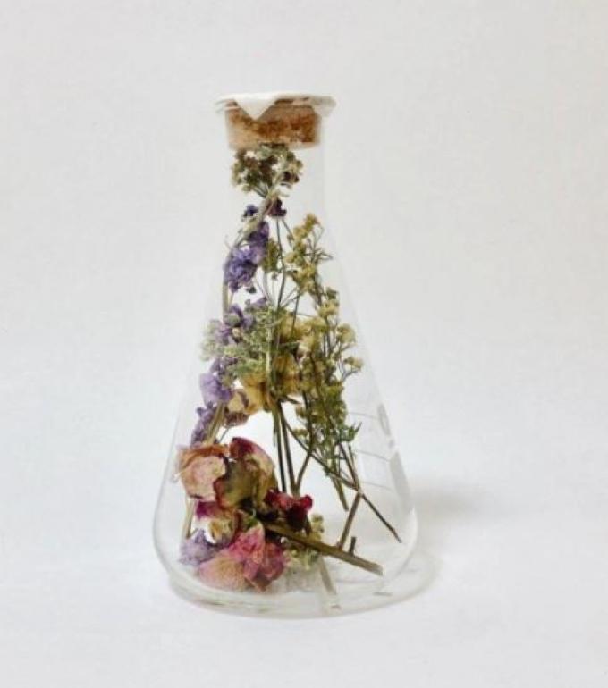 'Field of hope'-flesje met gedroogde bloemen