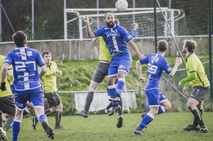 Een archiefbeeld van een wedstrijd tussen Aalbeke Sport en Bissegem in derde provinciale.© Olaf Verhaeghe