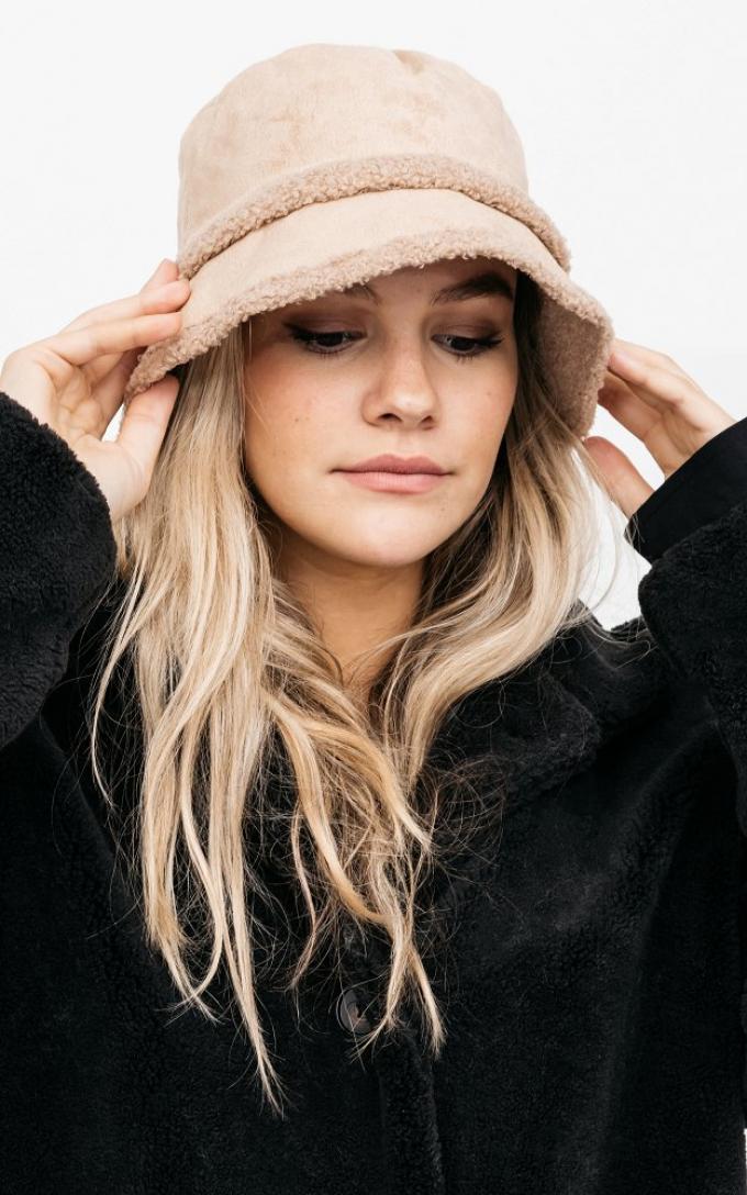 Bucket hat