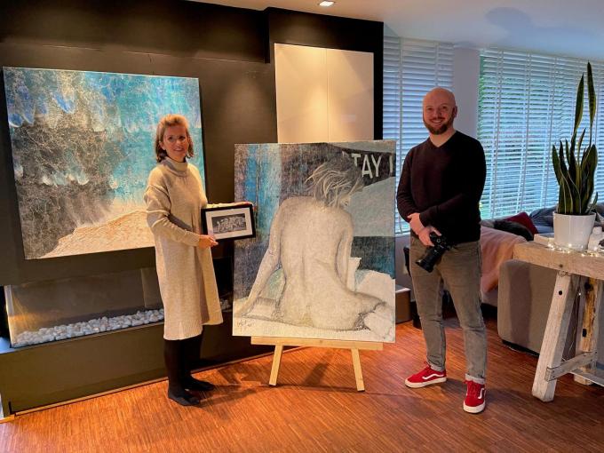 Kunstenares Barbara Tas en fotograaf Kristof Claeys willen koppels een bijzonder valentijngeschenk geven.© AVH