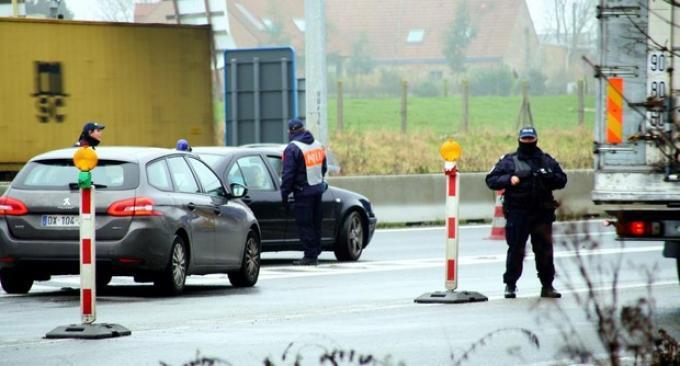 Aan de grensovergangen tussen België en Frankrijk zal streng worden gecontroleerd.© NVM