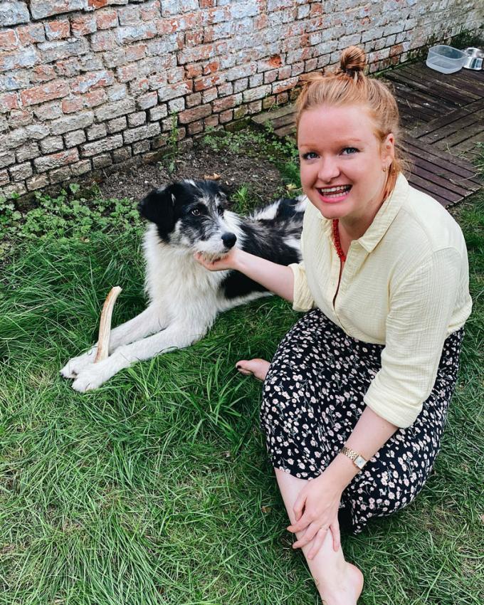 Redactrice Laura (31) + adoptiehond Zelda (bijna 2) uit Roemenië
