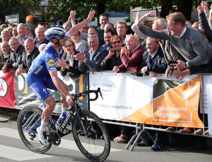 Yves Lampaert, hier tijdens Izegem Koers in 2019, krijgt hoe dan ook een fandorp op het Marktplein van Ingelmunster.©vdb / bart vandenbroucke vdb