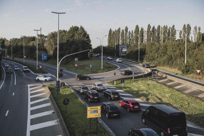 Het openbaar onderzoek leverde niet één bezwaarschrift tegen de heraanleg van de verkeerswisselaar R8-A19 op.© Olaf Verhaeghe