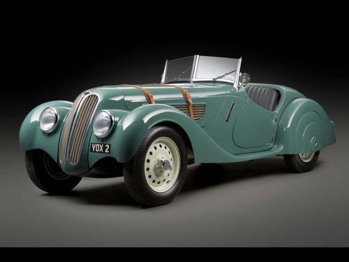 Dé droomwagen van Grégory Tuytens: een BMW 328 Roadster uit de jaren dertig. “Kostprijs: tussen de 800.000 en één miljoen euro.”© GF