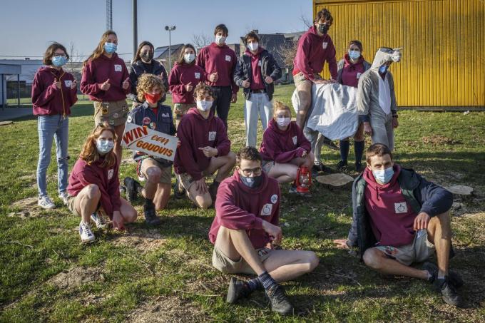 De leidersgroep van Chiro Mozaïek Moorslede organiseert ‘Ezeltje Strekje, Tafeltje Dekje’. (foto JS)© Jan Stragier