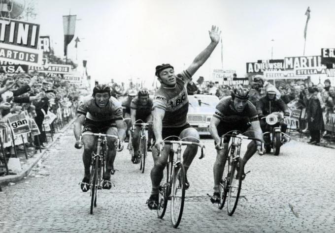 Drie keer won Eric Leman de Ronde (met finish in Merelbeke), drie keer deed dat hij in een sprint.© BELGA